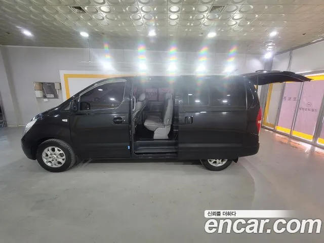 Hyundai Starex — интерьер