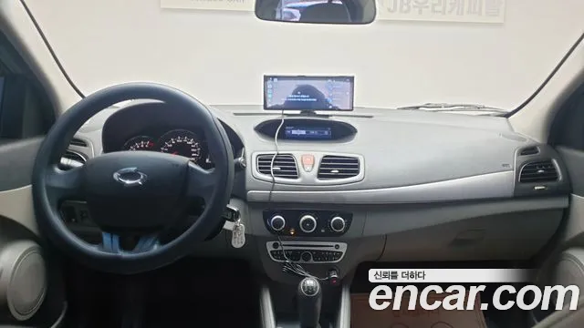 Renault Korea SM3 — интерьер