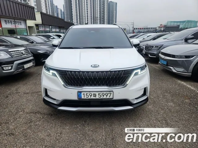 Kia Carnival — экстерьер