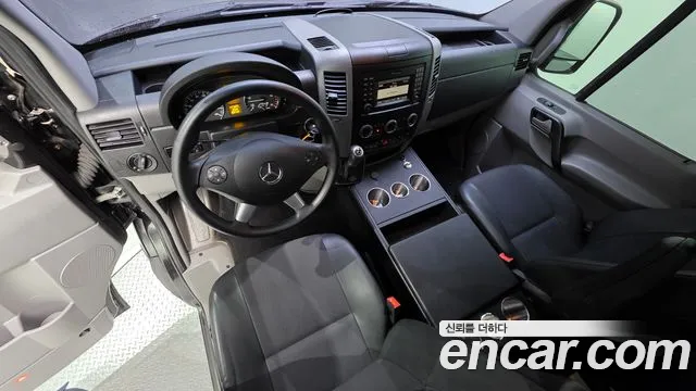 Mercedes-Benz Sprinter — интерьер