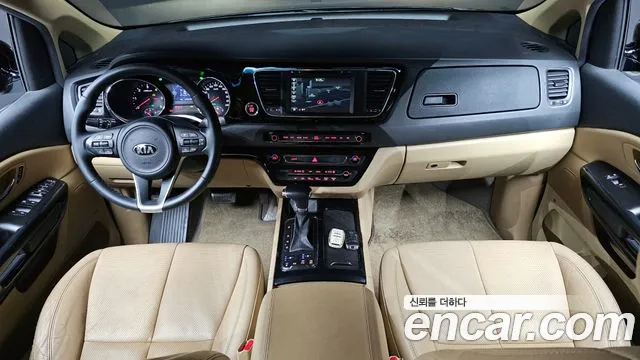 Kia Carnival — интерьер