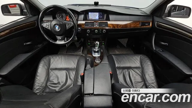 BMW 5 серия — интерьер