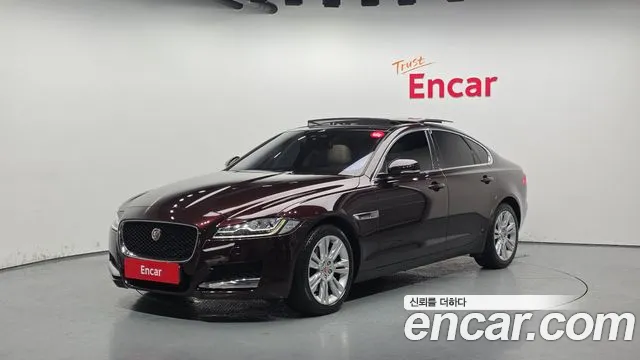 Jaguar XF