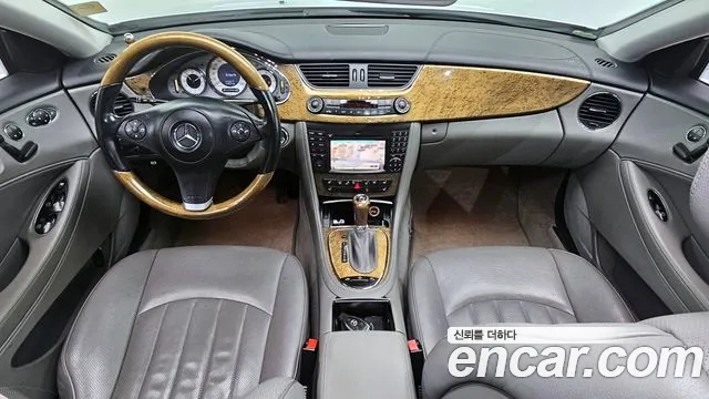 Mercedes-Benz CLS-класс — интерьер