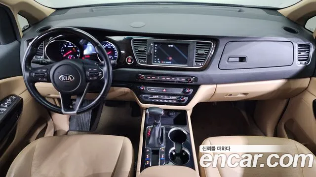 Kia Carnival — интерьер