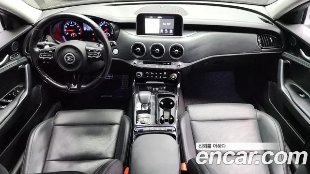 Kia Stinger — интерьер