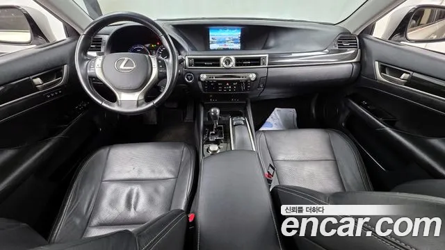 Lexus GS — интерьер