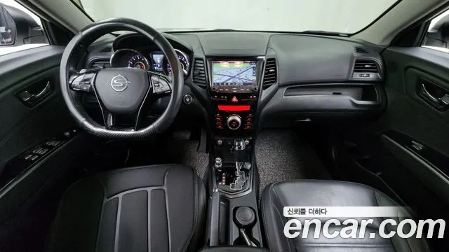 KG Mobility Tivoli — интерьер