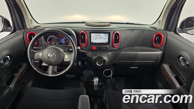 Nissan Cube — интерьер