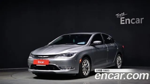 Chrysler 200