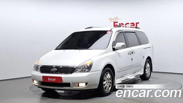 Kia Carnival — экстерьер
