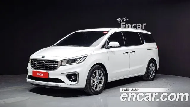 Kia Carnival — экстерьер