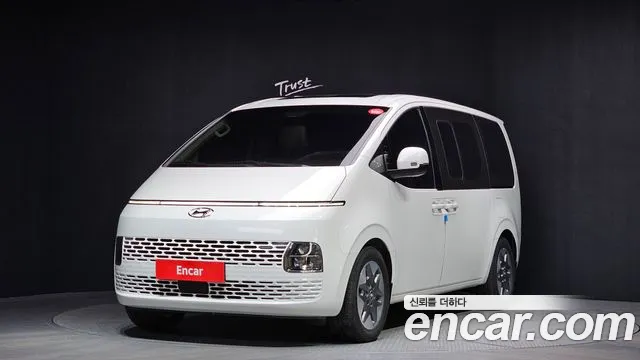 Hyundai Staria