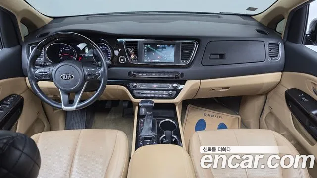 Kia Carnival — интерьер