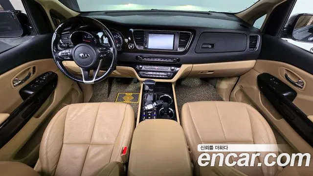 Kia Carnival — интерьер