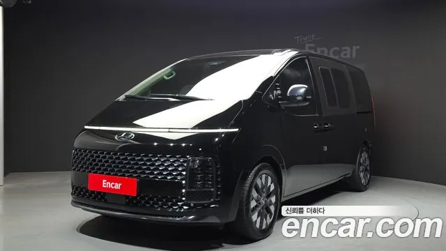 Hyundai Staria