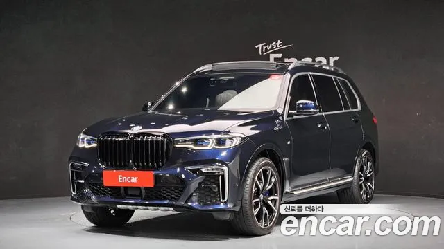 BMW X7