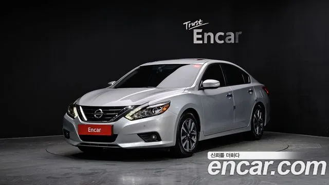 Nissan Altima