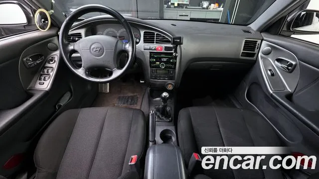 Hyundai Elantra — интерьер
