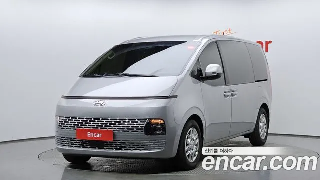 Hyundai Staria