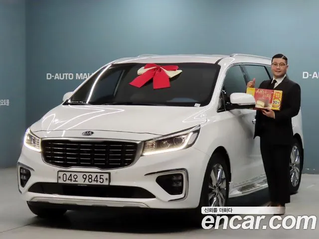 Kia Carnival — экстерьер