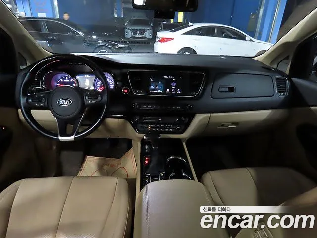 Kia Carnival — интерьер