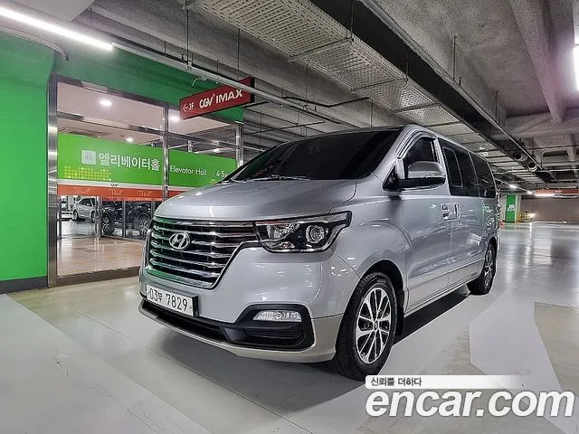 Hyundai Starex