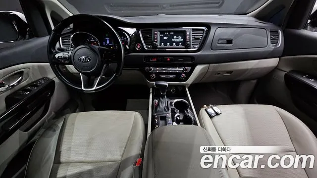 Kia Carnival — интерьер