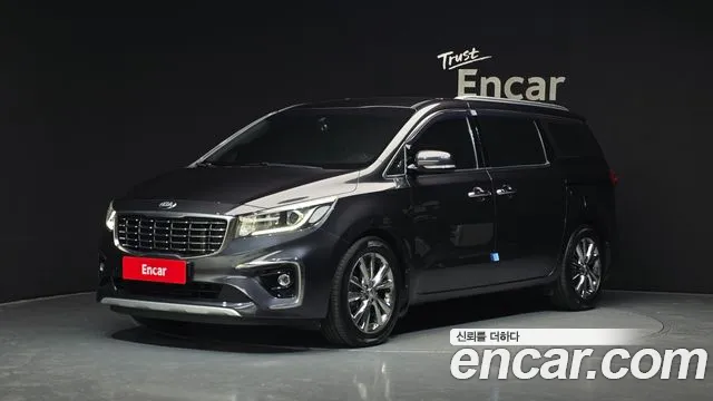 Kia Carnival — экстерьер