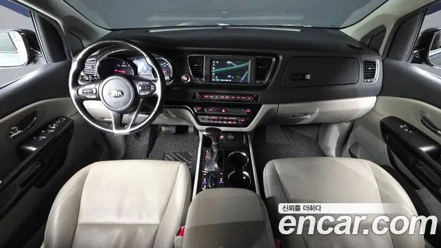 Kia Carnival — интерьер