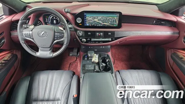 Lexus LS — интерьер