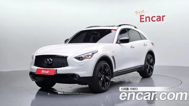 Infiniti QX70
