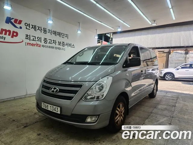 Hyundai Starex