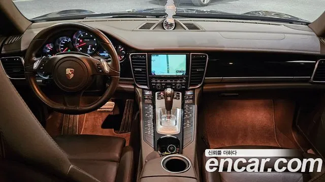 Porsche Panamera — интерьер