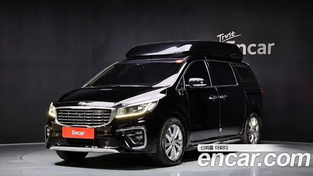 Kia Carnival — экстерьер