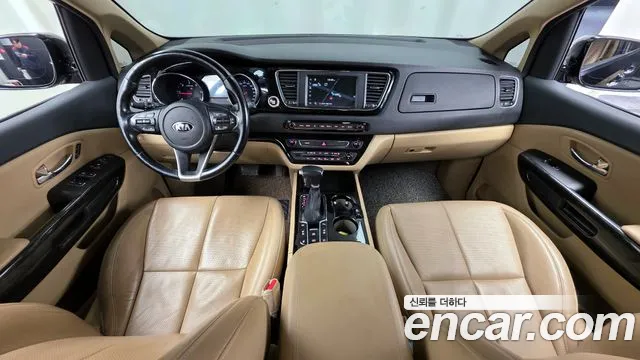 Kia Carnival — интерьер