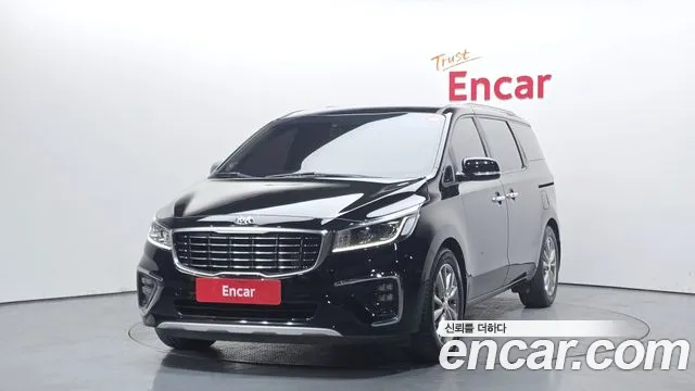 Kia Carnival — экстерьер