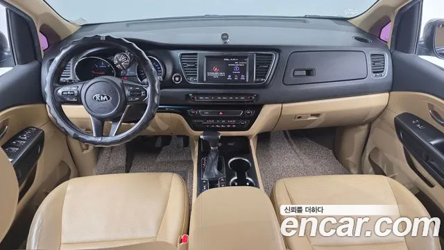 Kia Carnival — интерьер