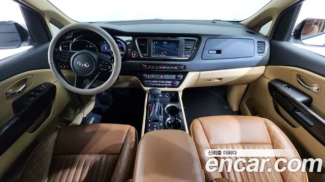 Kia Carnival — интерьер