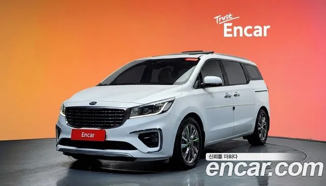 Kia Carnival — экстерьер