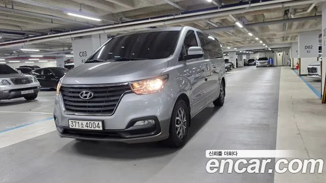 Hyundai Starex