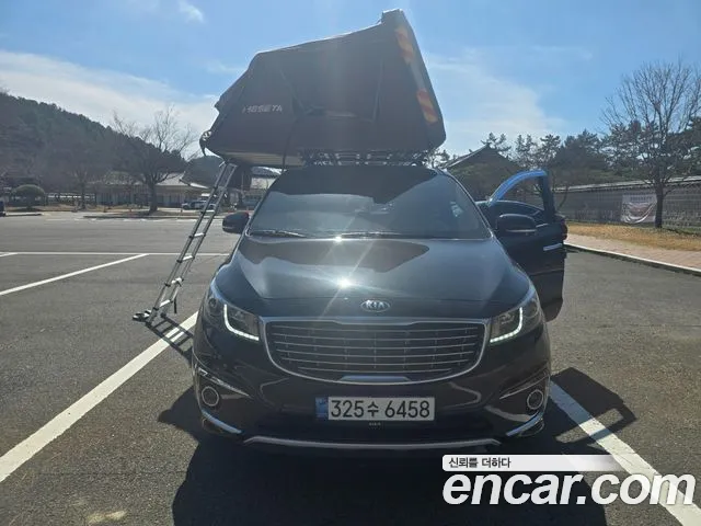 Kia Carnival — экстерьер