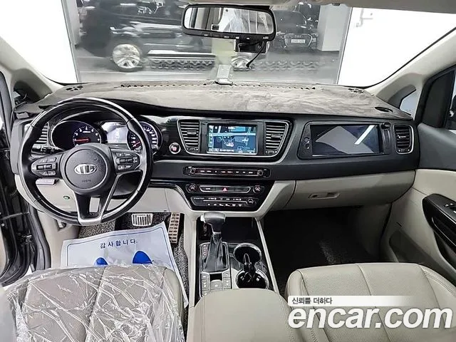 Kia Carnival — интерьер