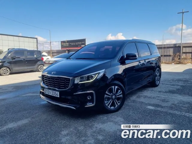 Kia Carnival — экстерьер