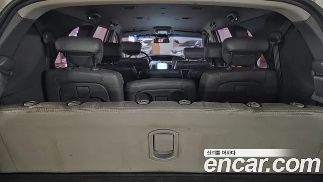 KG Mobility Korando — интерьер
