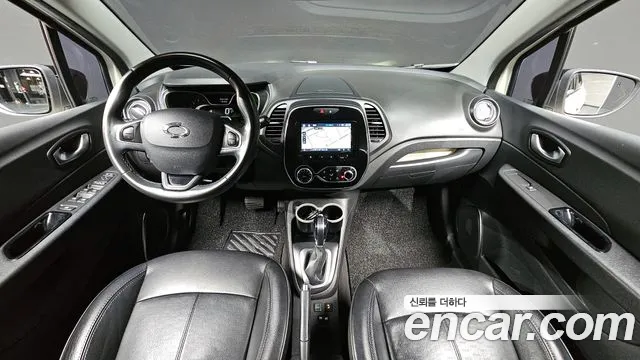 Renault Korea QM3 — интерьер