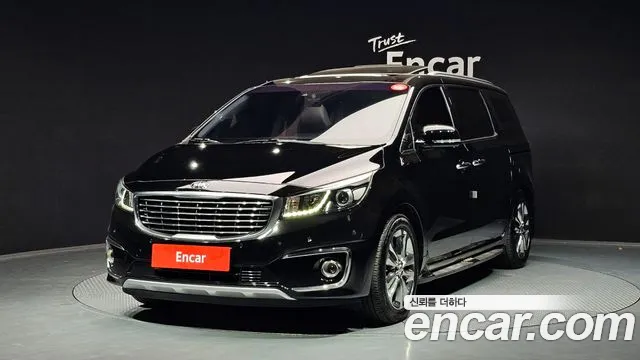 Kia Carnival — экстерьер