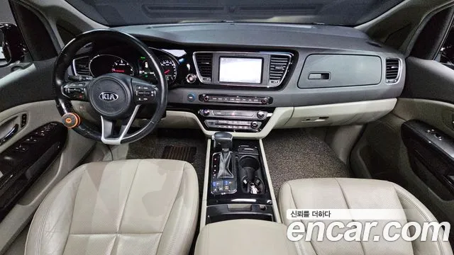 Kia Carnival — интерьер