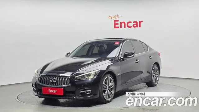 Infiniti Q50