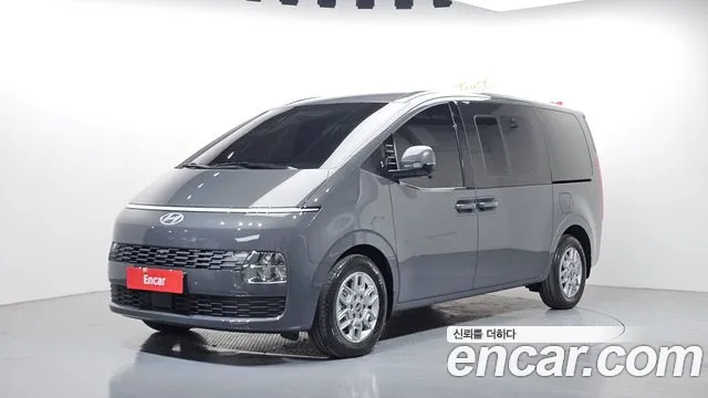 Hyundai Staria